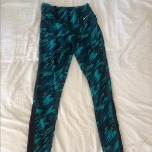 NIKE leggings